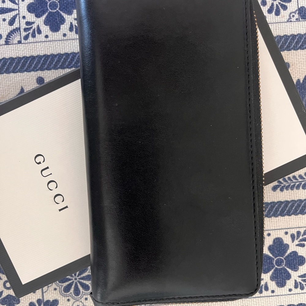 Gucci Leather Continental Wallet motivated to sell make an offer - Picture 2 of 7